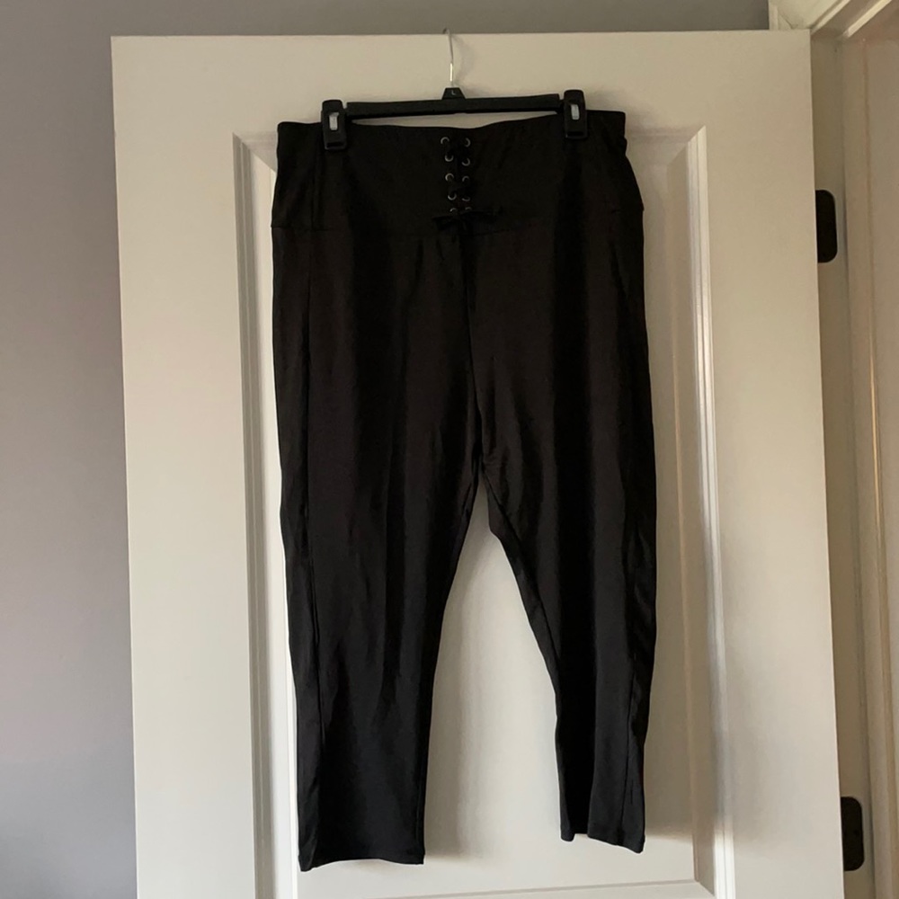Missguided Lace Up Waist Cropped Leggings